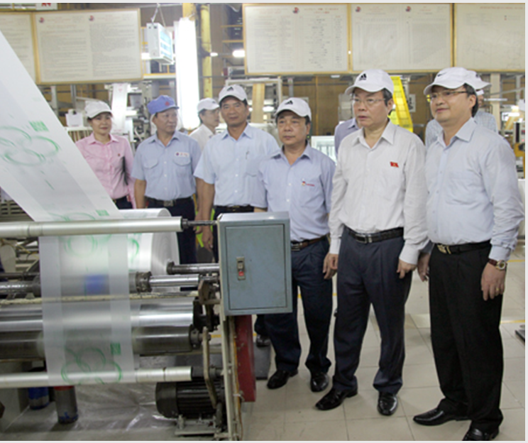Phó Chủ tịch Quốc hội làm việc với Công ty CP Nhựa Hưng Yên